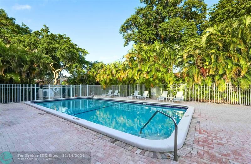 Image 32 of 42 For 710 Coco Plum Cir  6