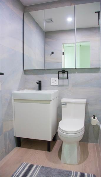 Image 10 of 21 For 4250 Galt Ocean Dr  1m