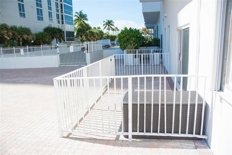 Image 12 of 21 For 4250 Galt Ocean Dr  1m