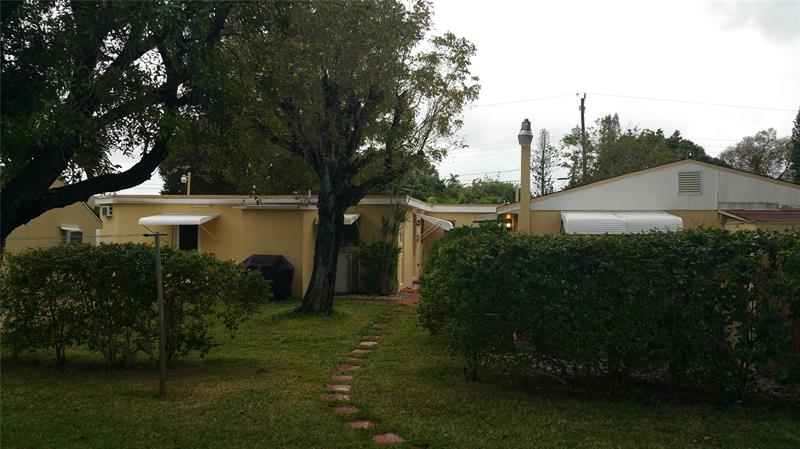 Image 10 of 13 For 219 4th St