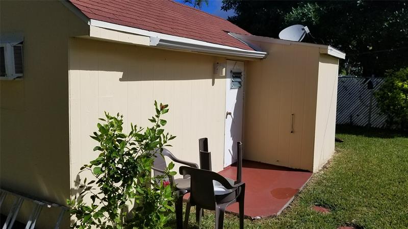 Image 13 of 13 For 219 4th St