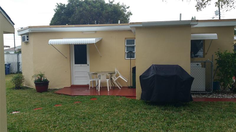 Image 7 of 13 For 219 4th St