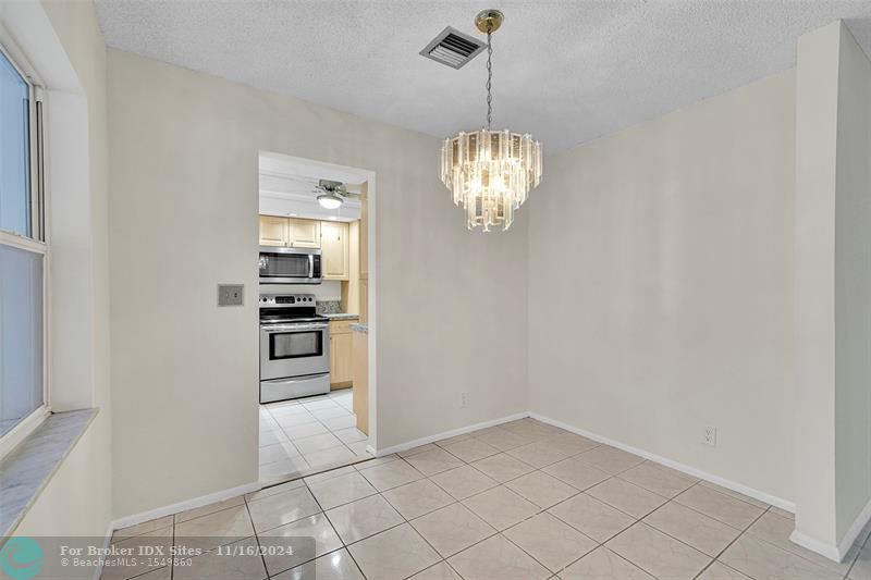 Image 11 of 42 For 8123 67th Ave