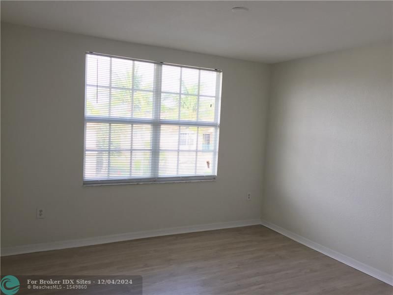 Image 11 of 29 For 15095 Michelangelo Blvd  305