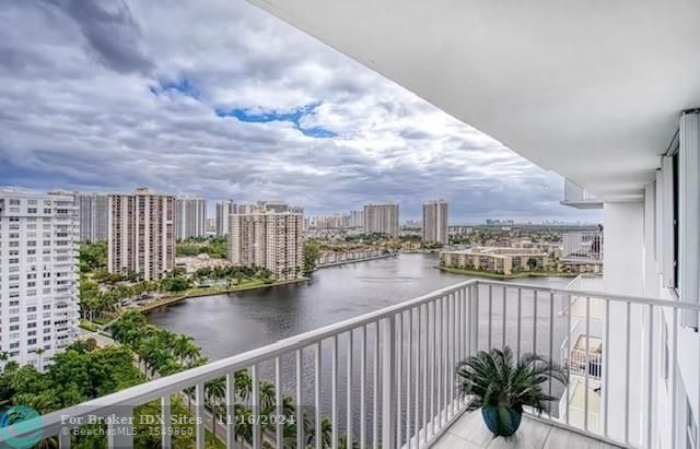 Details for 2801 183rd St  2014w, Aventura, FL 33160