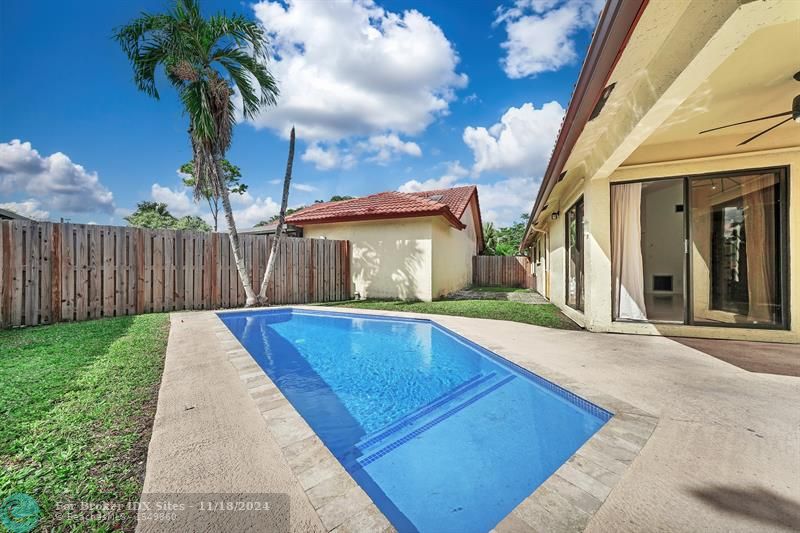 Details for 11250 2nd Pl, Pembroke Pines, FL 33025