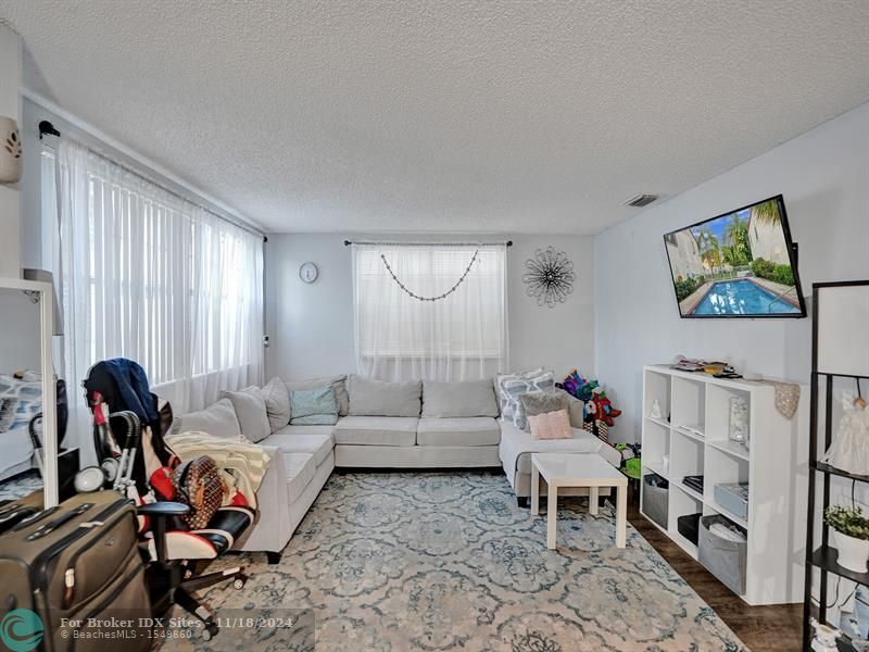 Image 11 of 16 For 2828 Coral Springs Dr  2828