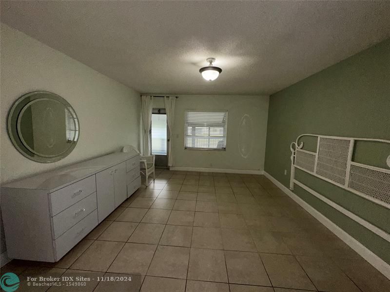 Image 21 of 36 For 13679 Date Palm Ct  B