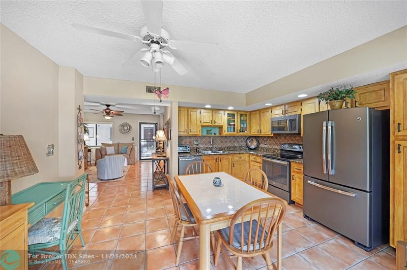 Image 8 of 47 For 5100 Las Verdes Cir  114