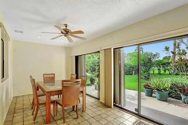 Image 17 of 53 For 2212 Seagrape Cir