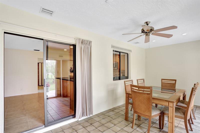 Image 18 of 53 For 2212 Seagrape Cir