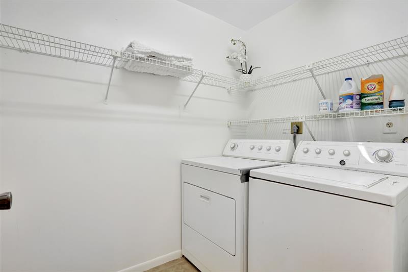 Image 21 of 53 For 2212 Seagrape Cir