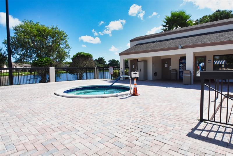 Image 49 of 53 For 2212 Seagrape Cir