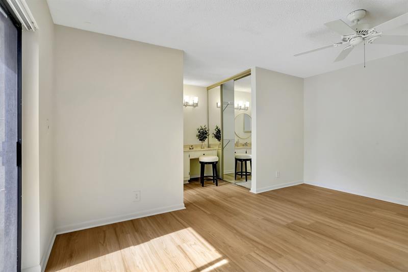 Image 50 of 53 For 2212 Seagrape Cir