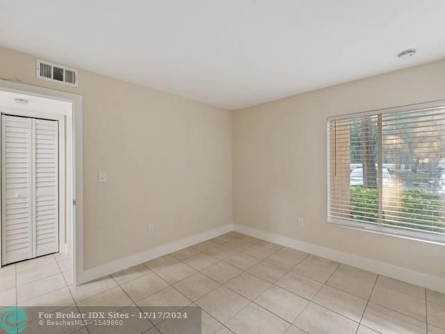 Image 15 of 28 For 2627 33rd St  2205