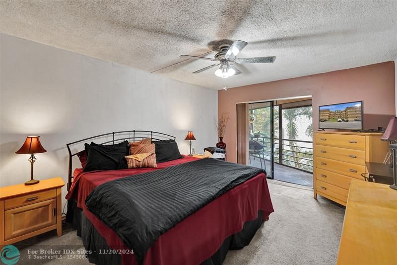 Image 16 of 44 For 6855 Broward Blvd  306