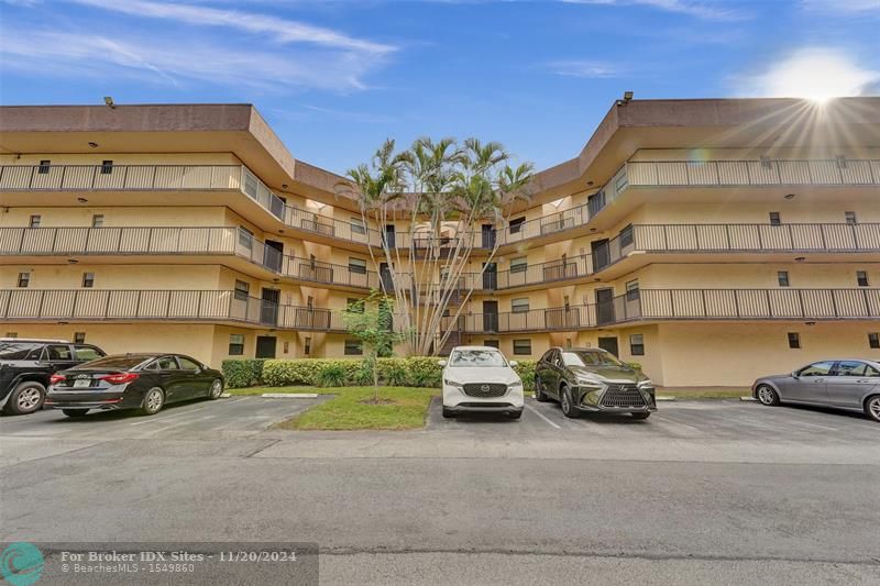 Image 36 of 44 For 6855 Broward Blvd  306