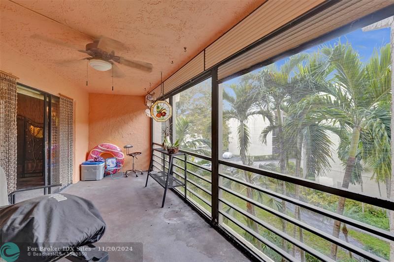 Image 4 of 44 For 6855 Broward Blvd  306