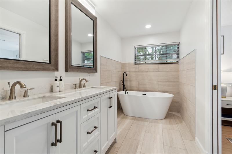 Image 10 of 37 For 2751 18th St