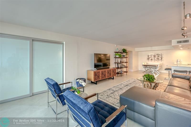 Image 11 of 49 For 1360 Ocean Blvd  907