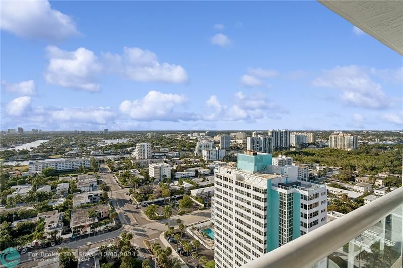 Image 17 of 31 For 551 Fort Lauderdale Beach Blvd  R2303-r230