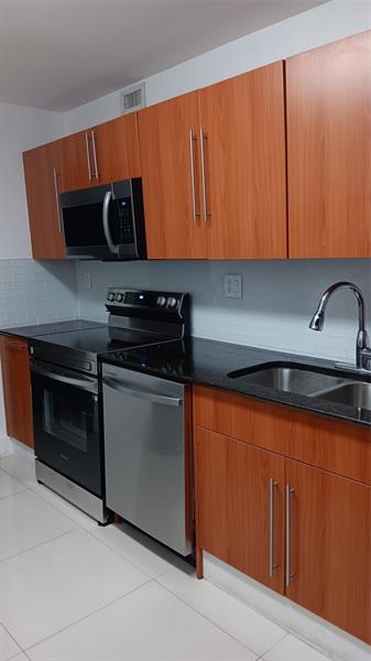 Image 11 of 25 For 3001 Ocean Dr  347