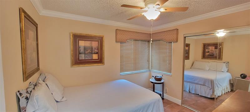 Image 13 of 19 For 1065 50th Dr  1065
