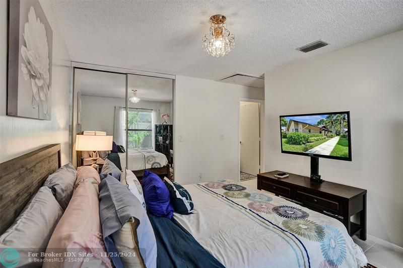 Image 15 of 25 For 2624 Carambola Cir  1710