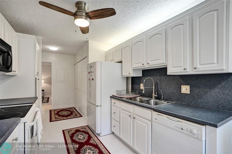 Image 18 of 25 For 2624 Carambola Cir  1710