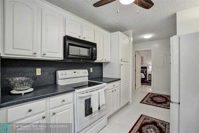 Image 19 of 25 For 2624 Carambola Cir  1710