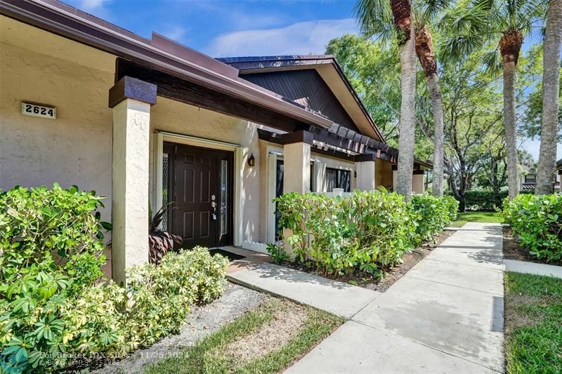 Image 3 of 25 For 2624 Carambola Cir  1710