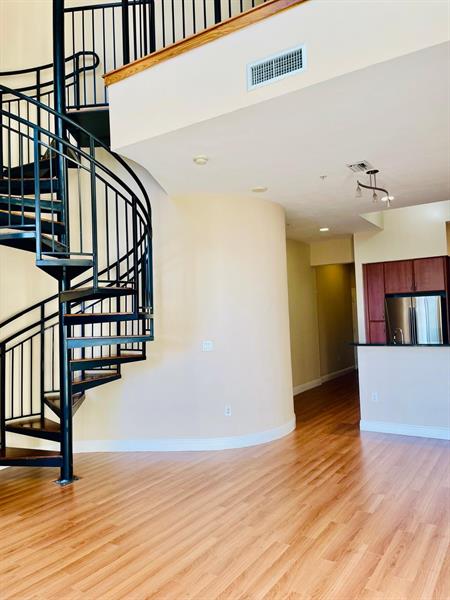 Image 8 of 36 For 801 Olive Ave  409