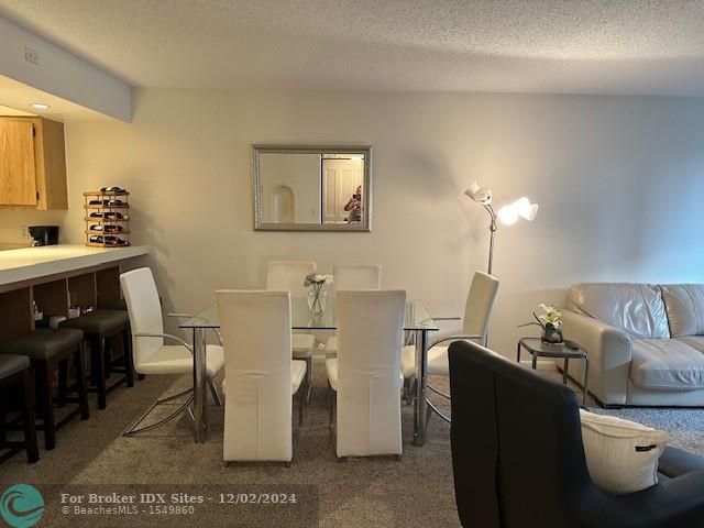 Image 4 of 51 For 20 Royal Palm  202