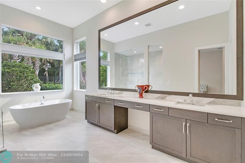 Image 26 of 60 For 9216 Coral Isles Cir