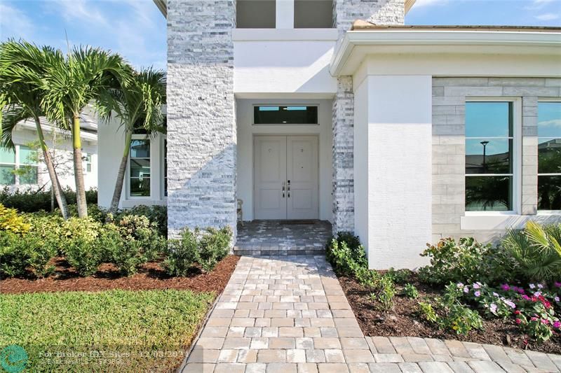 Image 6 of 60 For 9216 Coral Isles Cir