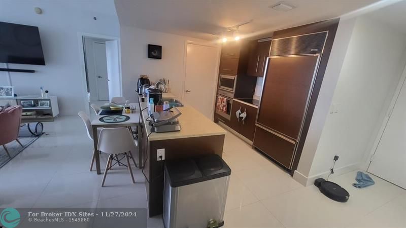 Image 3 of 9 For 475 Brickell Av  4913