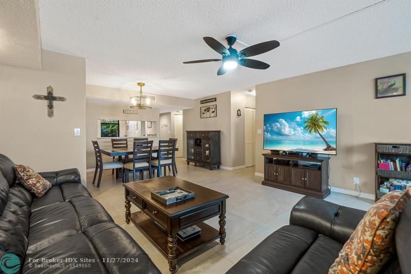 Image 11 of 36 For 2907 Carambola Cir S  203