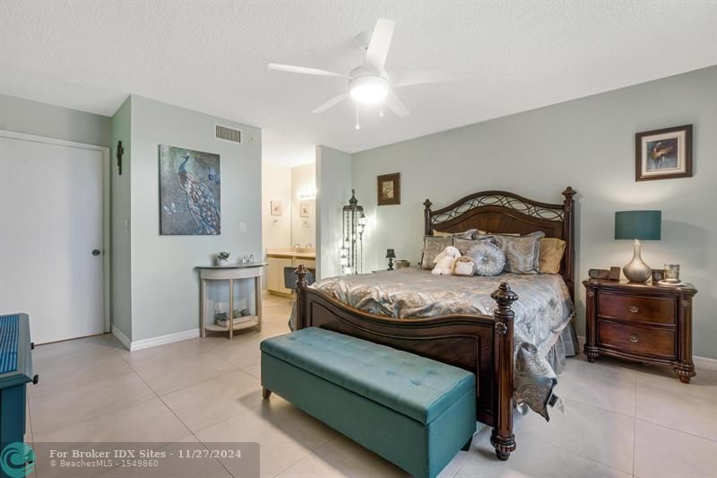 Image 19 of 36 For 2907 Carambola Cir S  203