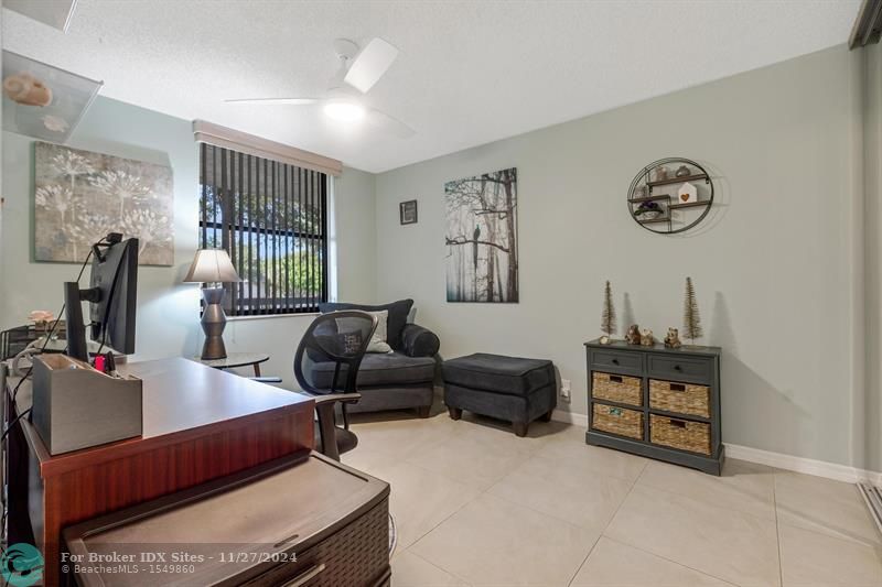 Image 24 of 36 For 2907 Carambola Cir S  203