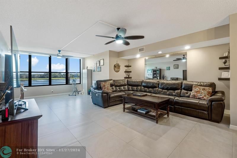 Image 9 of 36 For 2907 Carambola Cir S  203