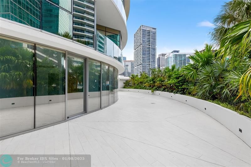 Image 43 of 51 For 300 Biscayne Blvd Way  1507w