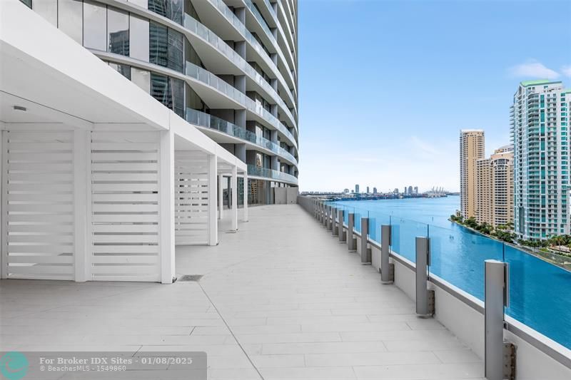 Image 45 of 51 For 300 Biscayne Blvd Way  1507w