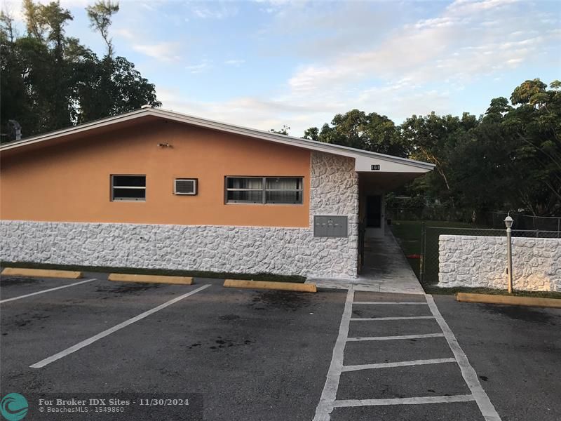 Details for 161 164th St  4, Miami, FL 33169