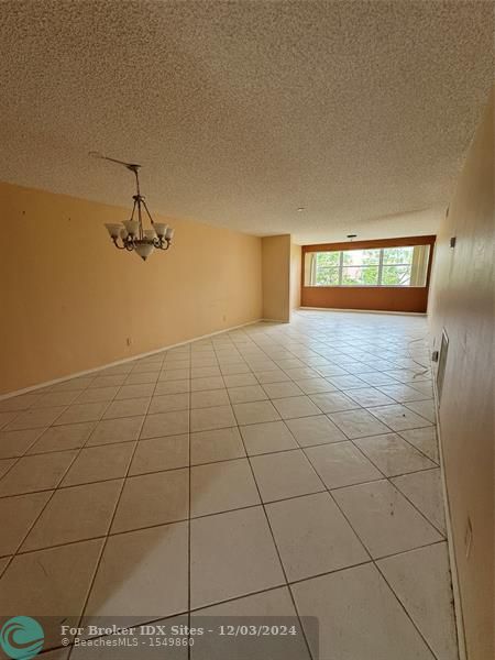 Image 15 of 18 For 10315 24th Pl  302