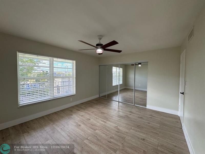 Image 10 of 14 For 809 Oakland Park Blvd  J10