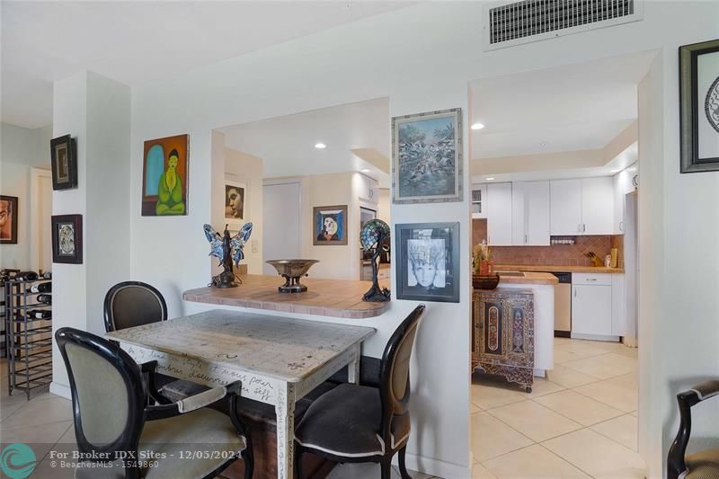 Image 5 of 36 For 11111 Biscayne Blvd  6a (622)