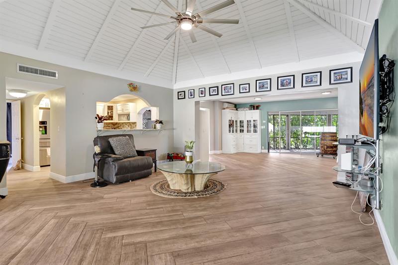 Image 14 of 62 For 5714 Bamboo Cir