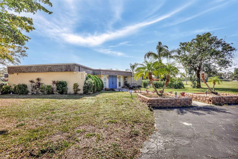 Image 4 of 62 For 5714 Bamboo Cir