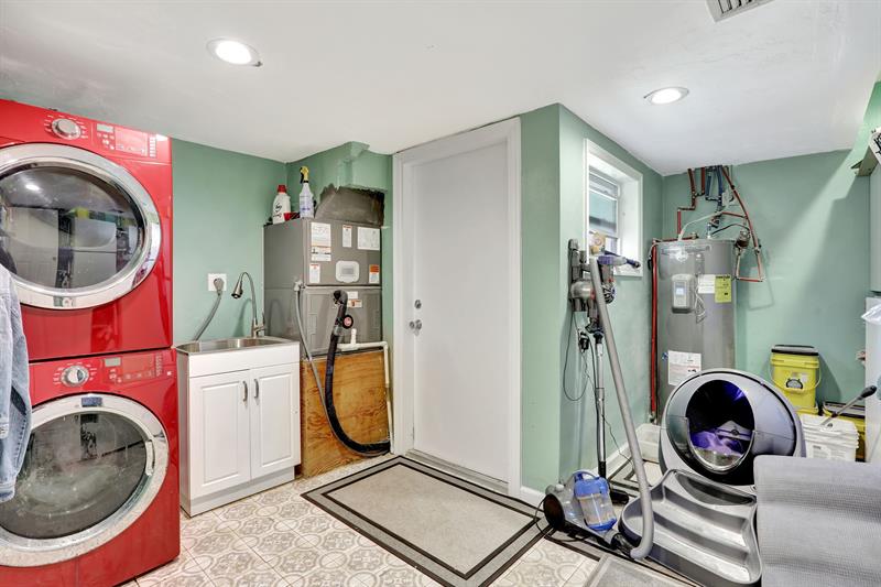 Image 44 of 62 For 5714 Bamboo Cir