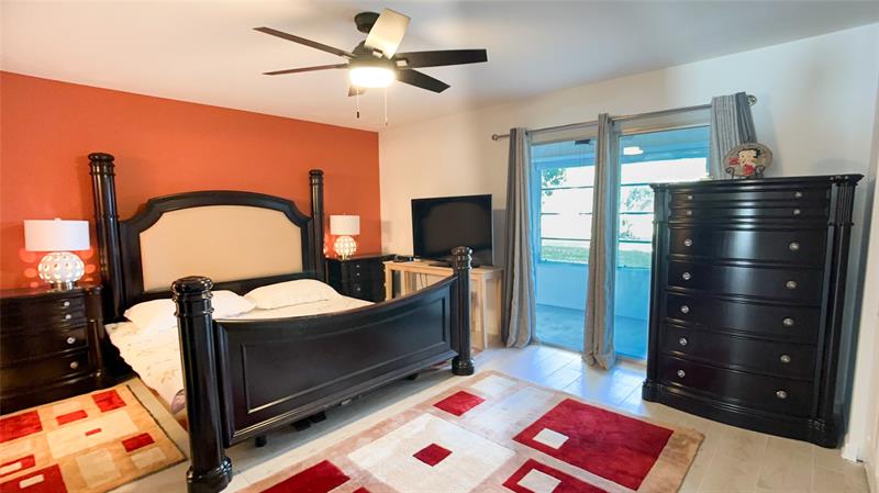 Image 18 of 48 For 1069 Newport Q  1069